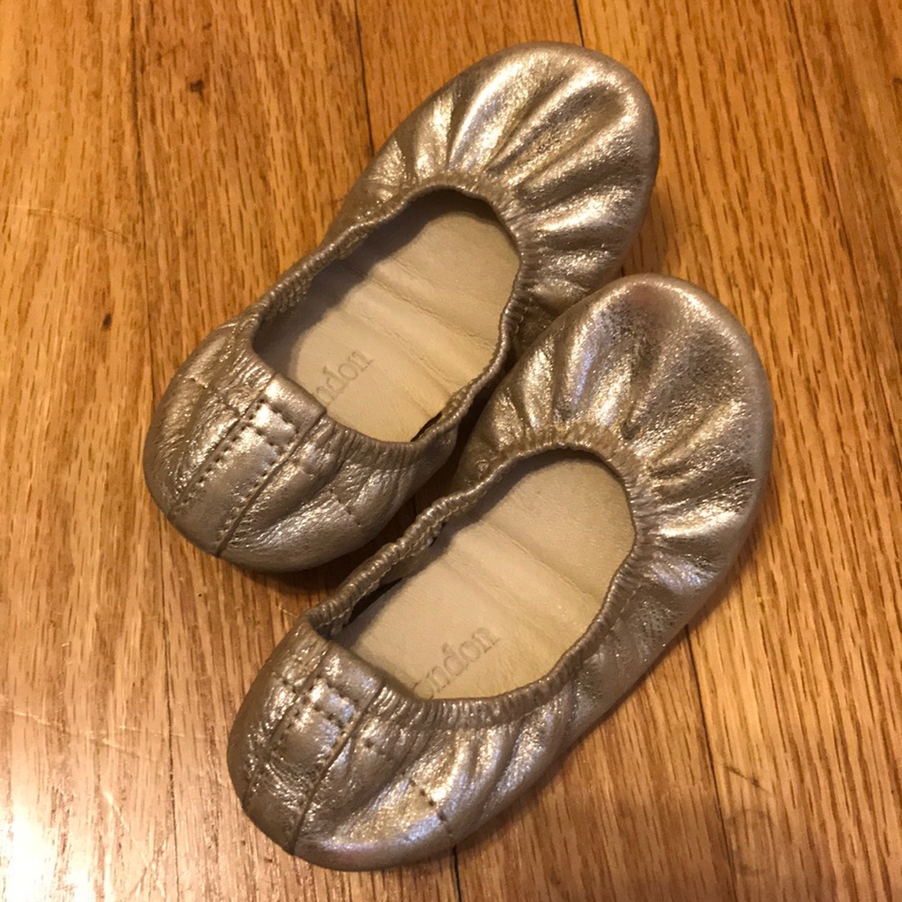 Sue London, golden  girls’ slippers, size 24,